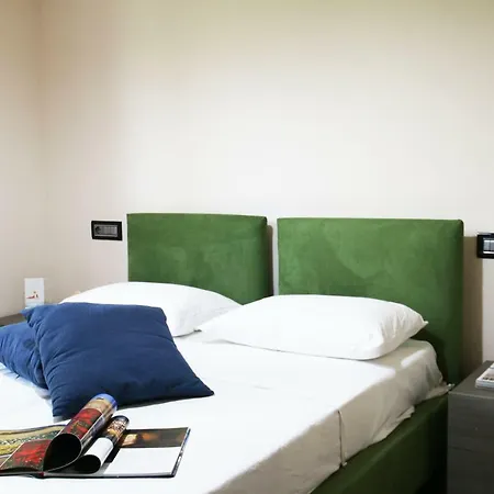 Il Giardino Di Casa Vacanze T6 Apartment *
