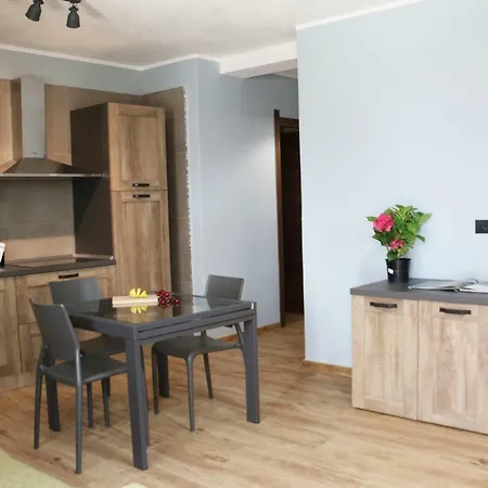 Il Giardino Di Casa Vacanze T6 Apartment *