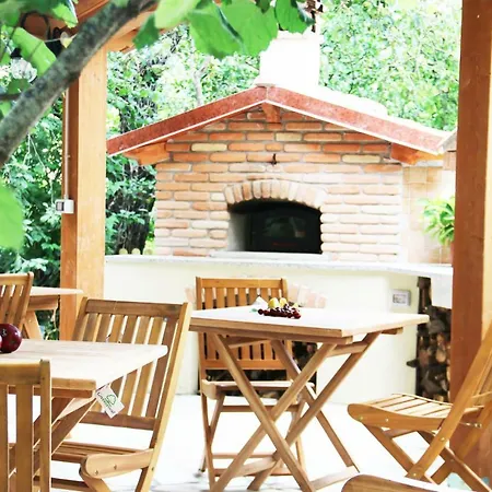 Apartment Il Giardino Di Casa Vacanze T6 *